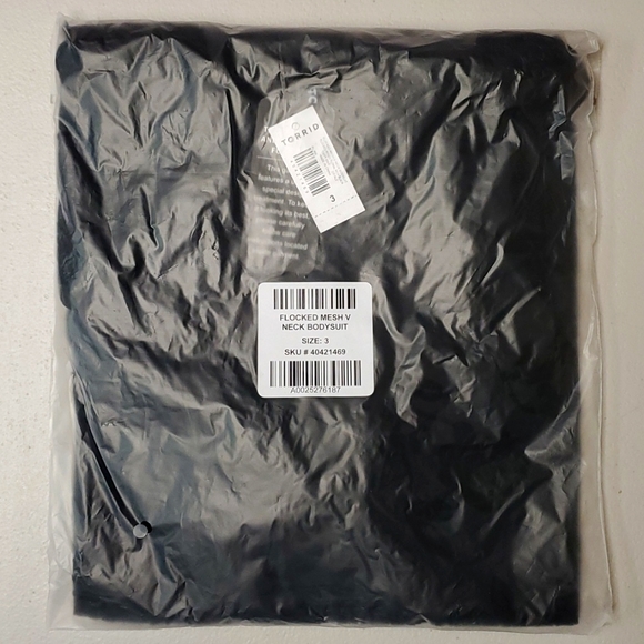 ❤️NWT VINTAGE TORRID BODYSUIT FLORAL ROSES SHEER MESH LINGERIE V NECK PLUS SIZE - Picture 7 of 16